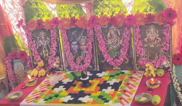 north indian style puja arrang