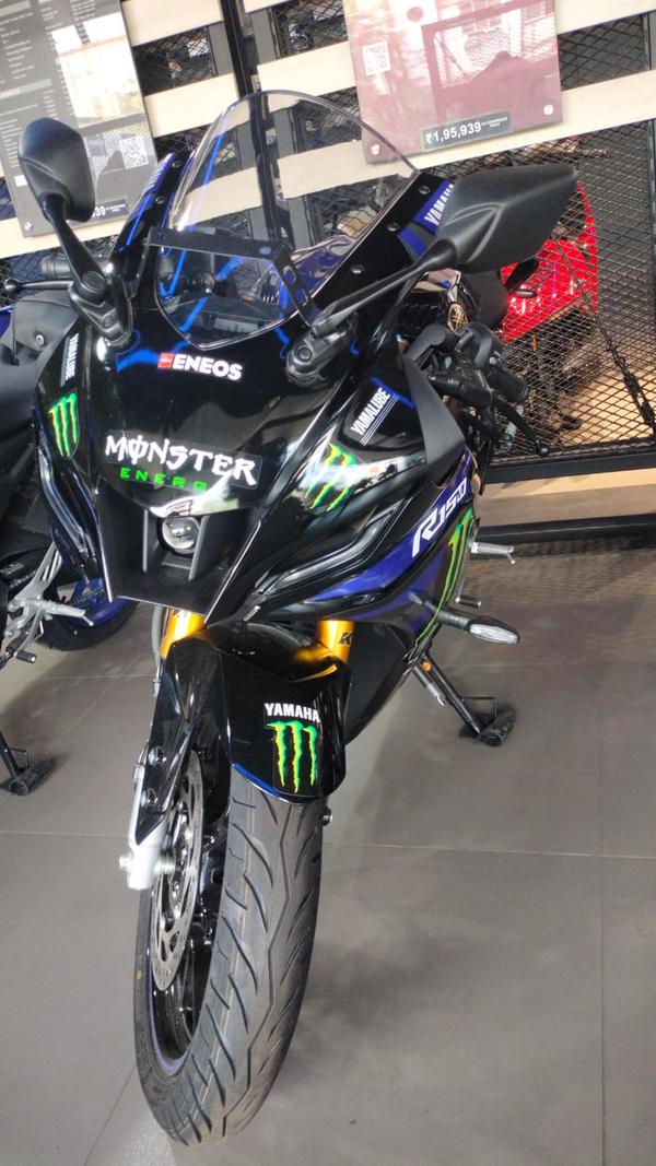 r15 v4 monster