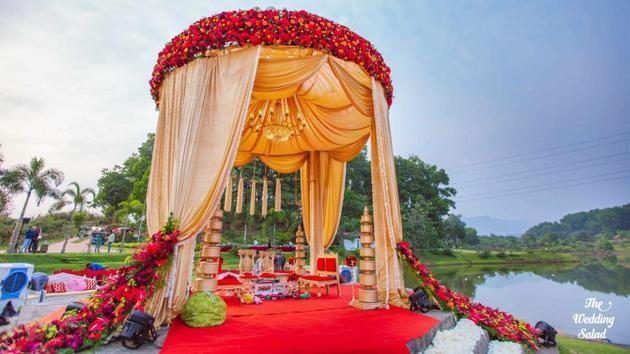 beautiful intimate wedding