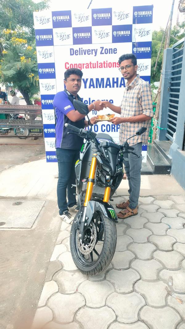 yamaha motorcycle showroom kar