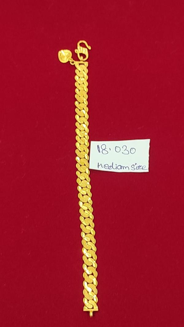 old and new gold jewellery wal
