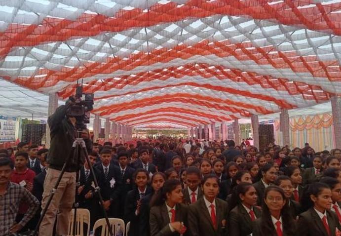 Beyond Books: Rayate Scie