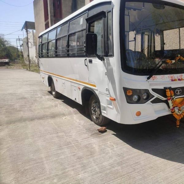 book now omkar travels