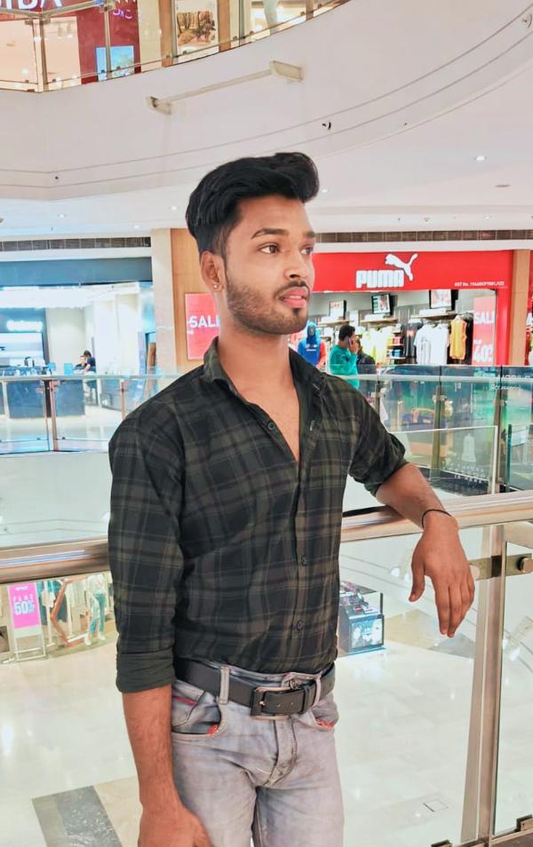 male to male body massage centre in Kolk