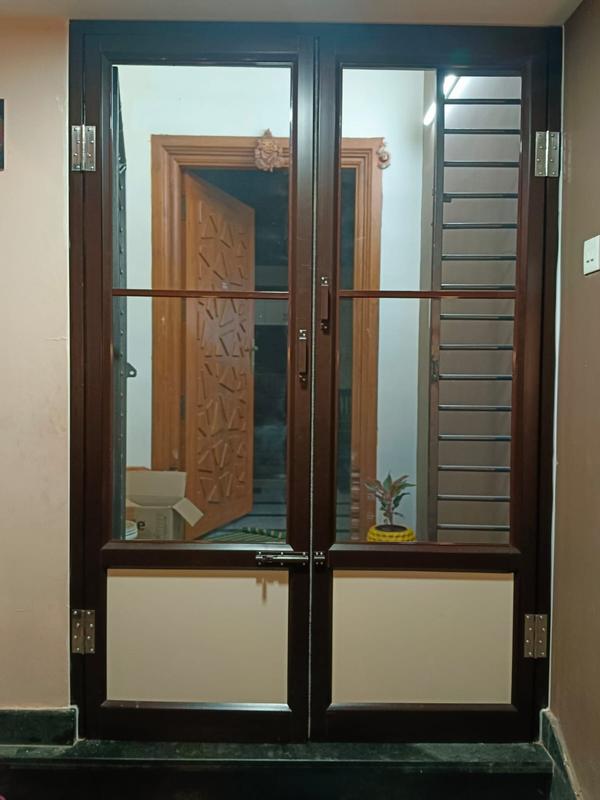 homesthe main door