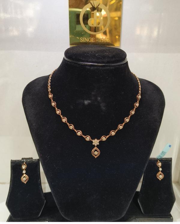 gorgeous gold jadau necklace