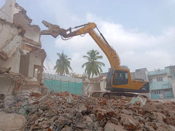 old building demolition servic
