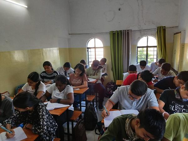 Best Neet classes in chat