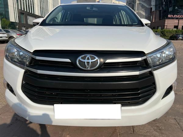 toyota innova v