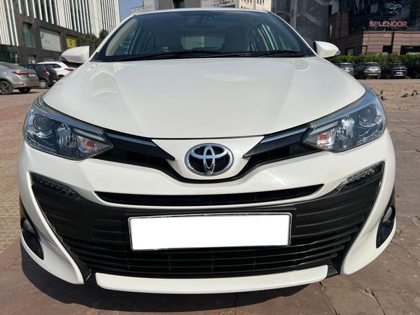 Toyota Yaris VX 2018 oct.

Pet