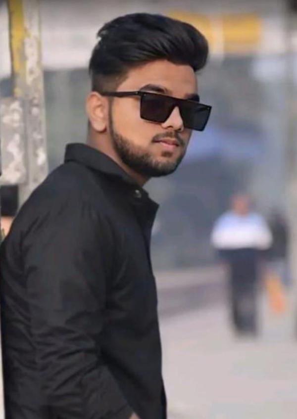 awesome male body massage centre in Kolk