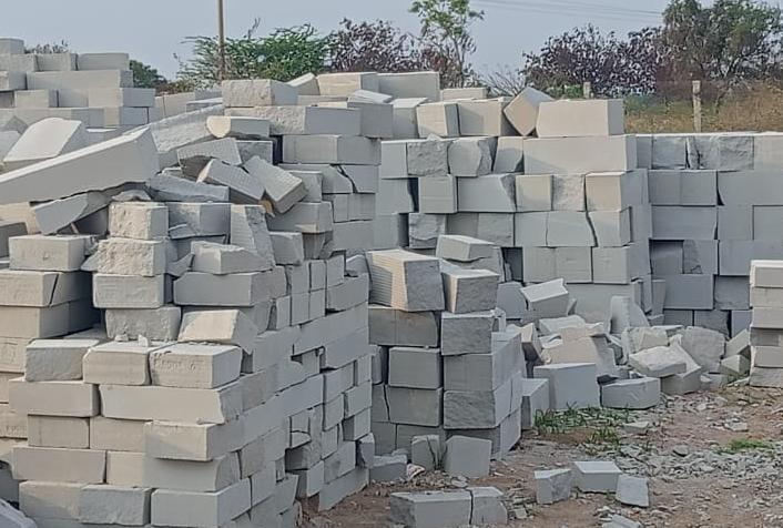 aac blocks debris