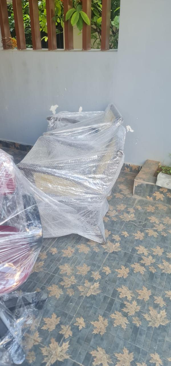secure packing and unpacking s