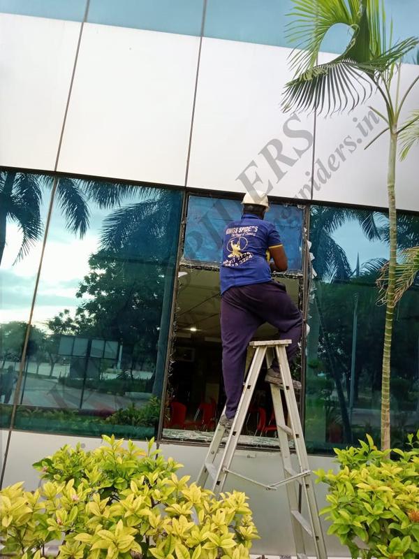 glass fixing work in trichy