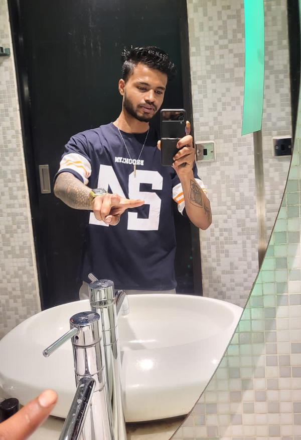 A relaxation massage tailored for men by