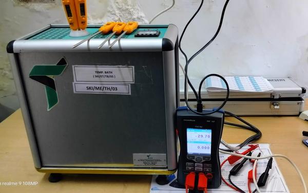 three phase power meter calibr