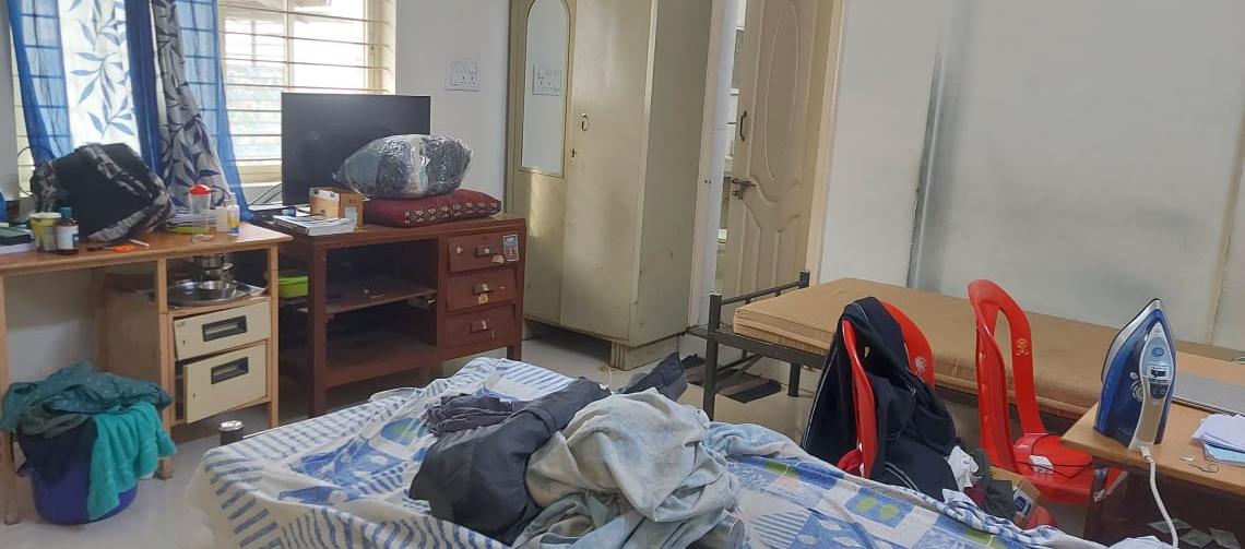 available 2 sharing room