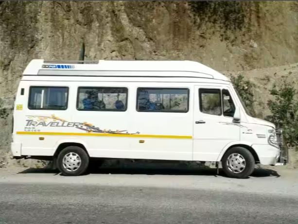 best tempo traveller