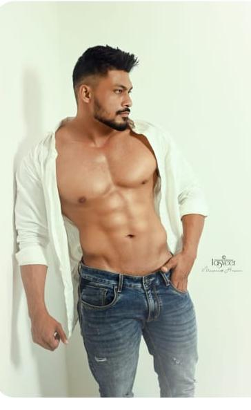 looking for home hotel service in Kolkat