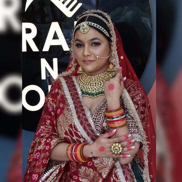 best unisex salon in bani park jaipur