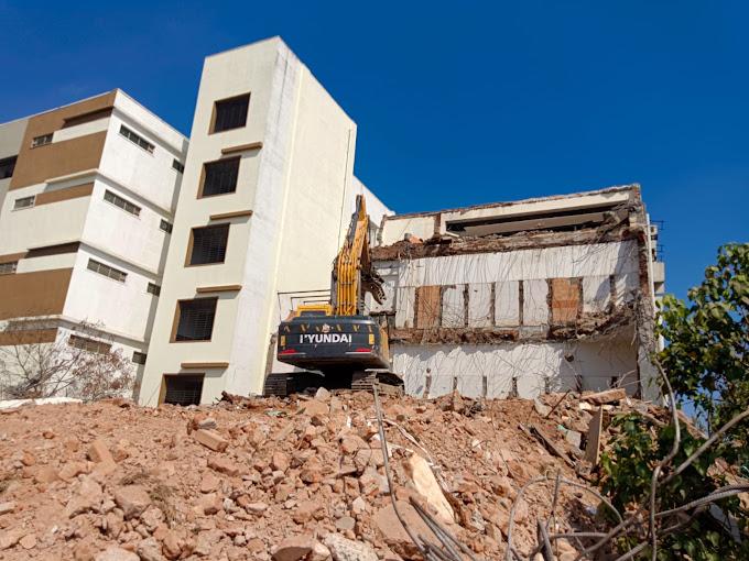 shanti colony demolition servi