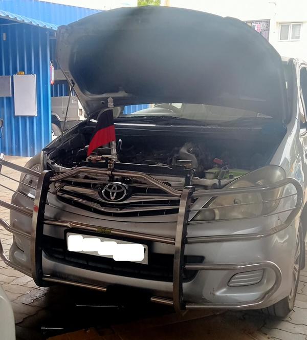 car engine oil service