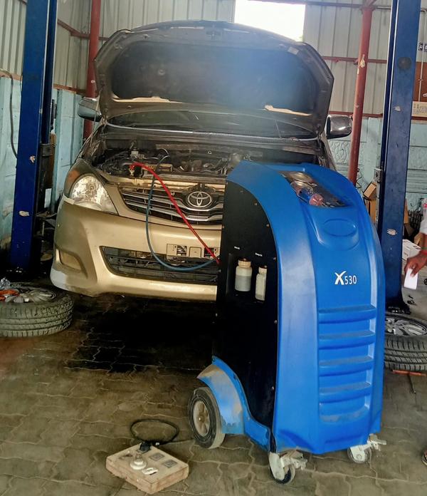 gas refilling for car ac