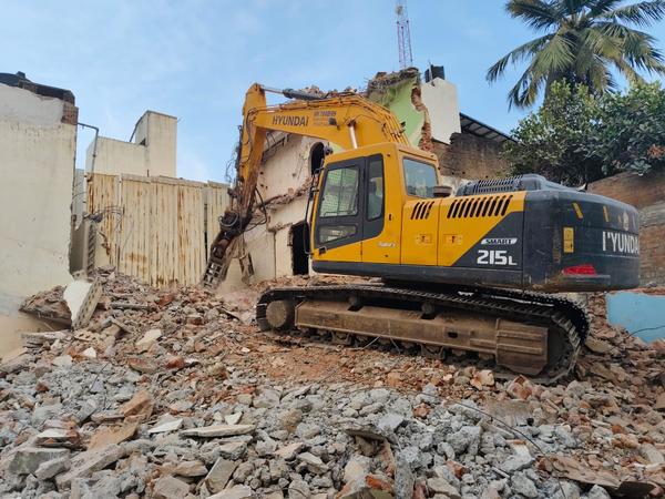 home demolition in rayapettai