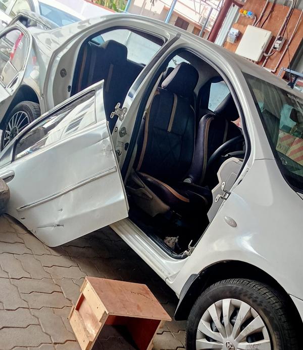 car right front door replaceme