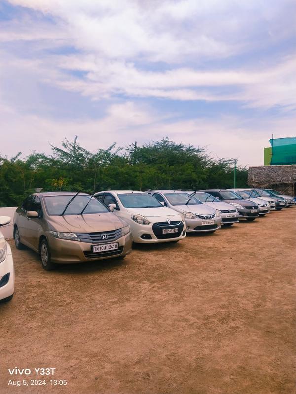second hand xuv type car