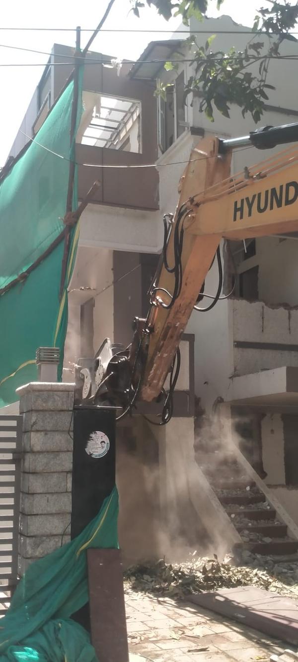 annasalai vadapalani demolitio