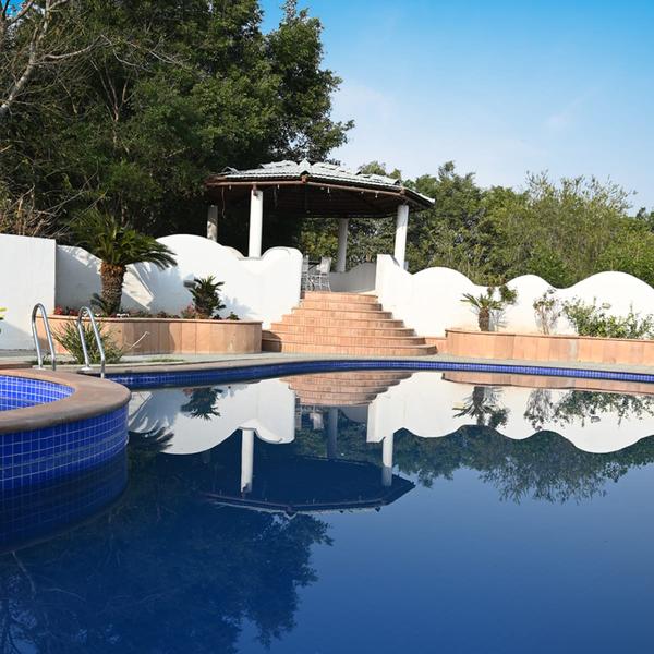 exclusive luxaura package