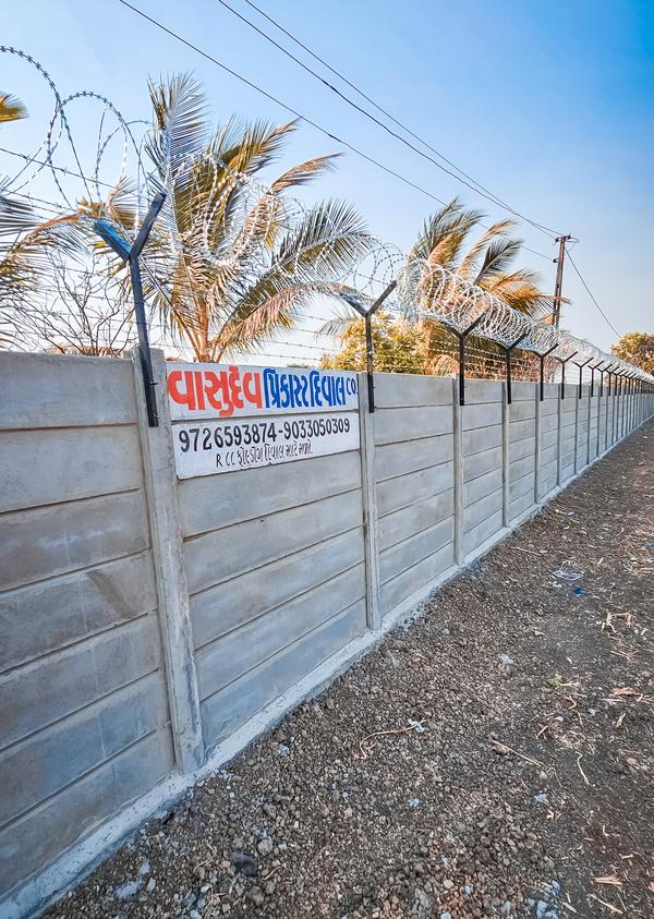 rcc precast compound wall vals