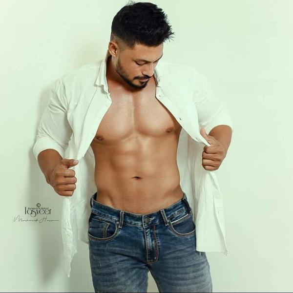 At Babylon Spa in Kolkata, oil massage p