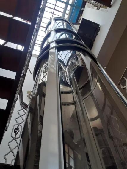 modern capsule lift