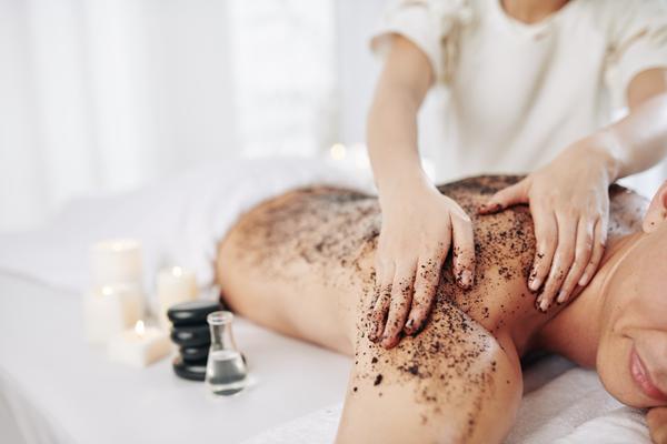 Full Body Scrubs in Hyderabad Pamper you