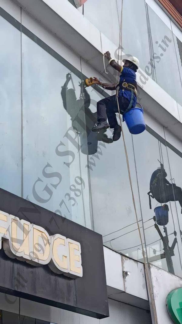 glass canopy cleaning work