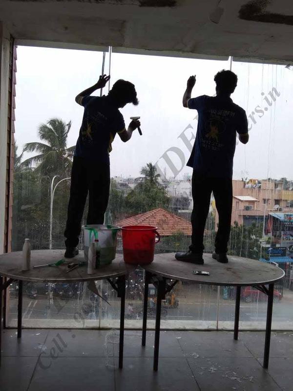 facade cleaning work services