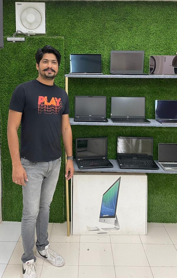 laptop repair service