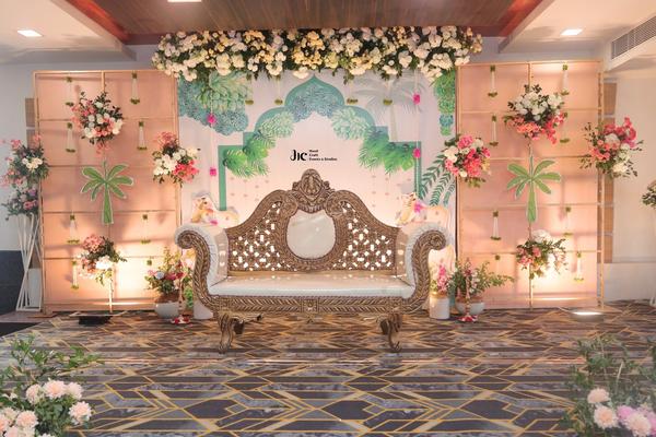traditional backdrops for wedd