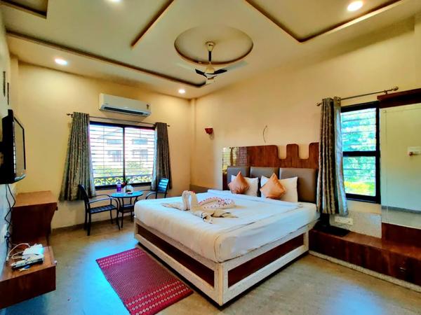 luxury master bedroom interior