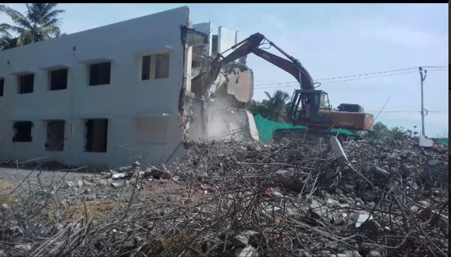paris karappakam demolition se