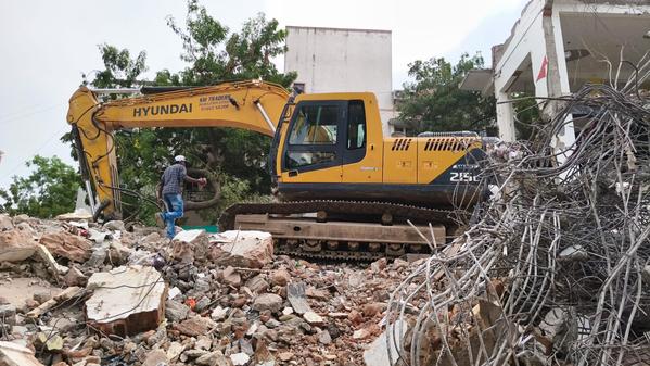 building breaking contractors