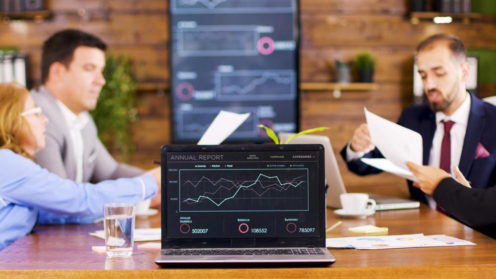 conduct technical analysis