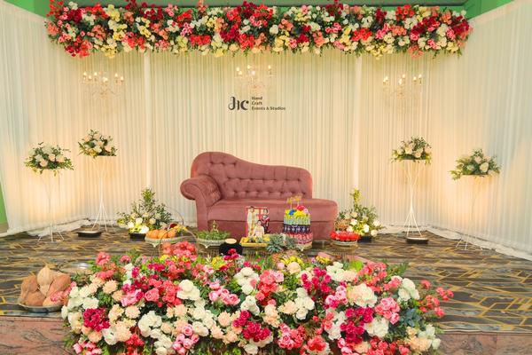 traditional backdrops for wedd