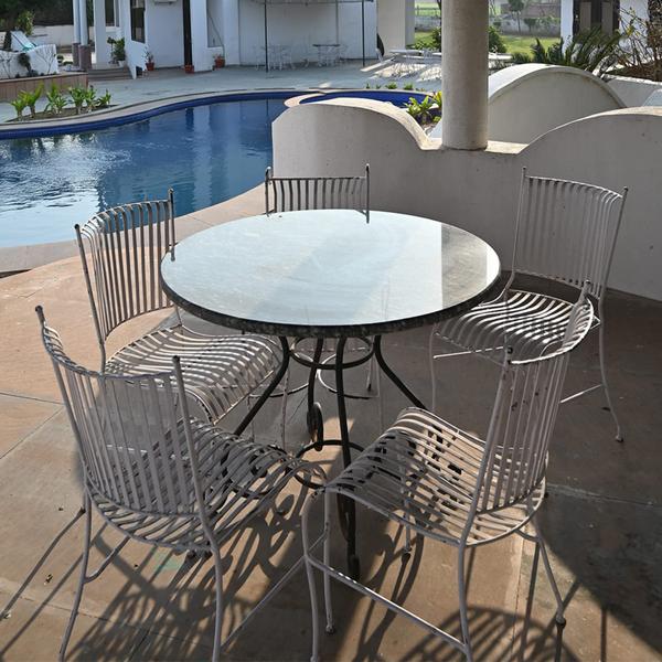 affordable day stay