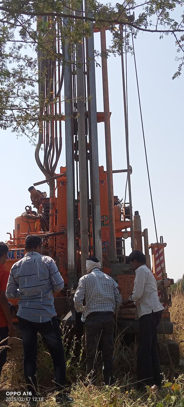फील्ड मास्टर A G BOREWELL