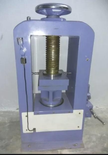 Cube testing machine manufacturers in suratISI C