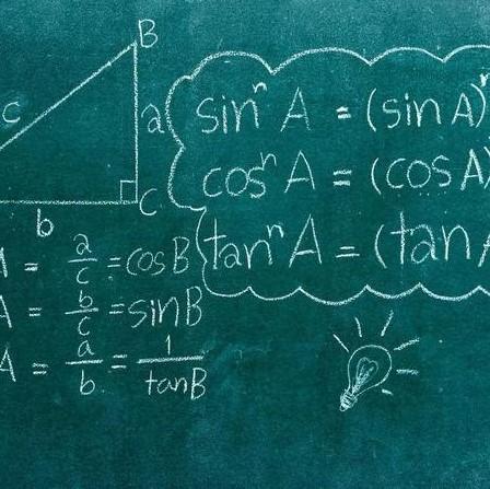 Tutorials for Maths in Pu