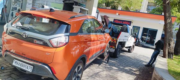 eed car or bike towing service
